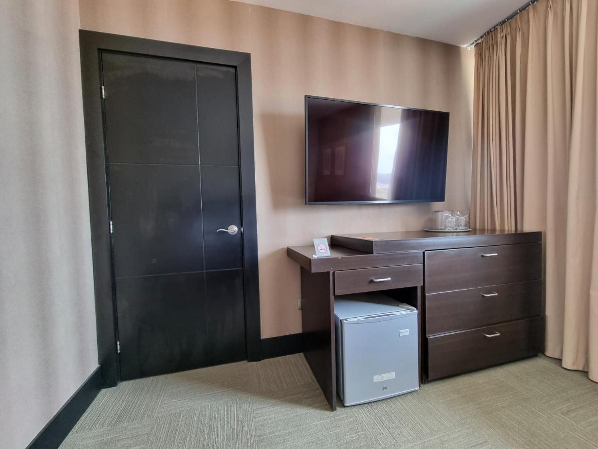Hotel Trinitarias Suites Barquisimeto Exterior photo